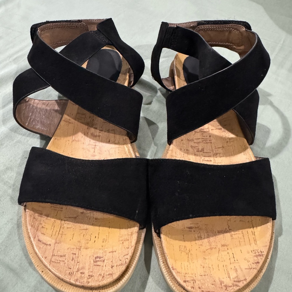 Black Strappy Sandals Ivery Size 8M